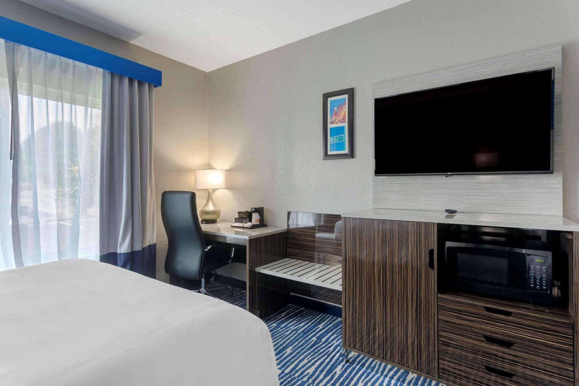 Hotel Comfort & Memphis